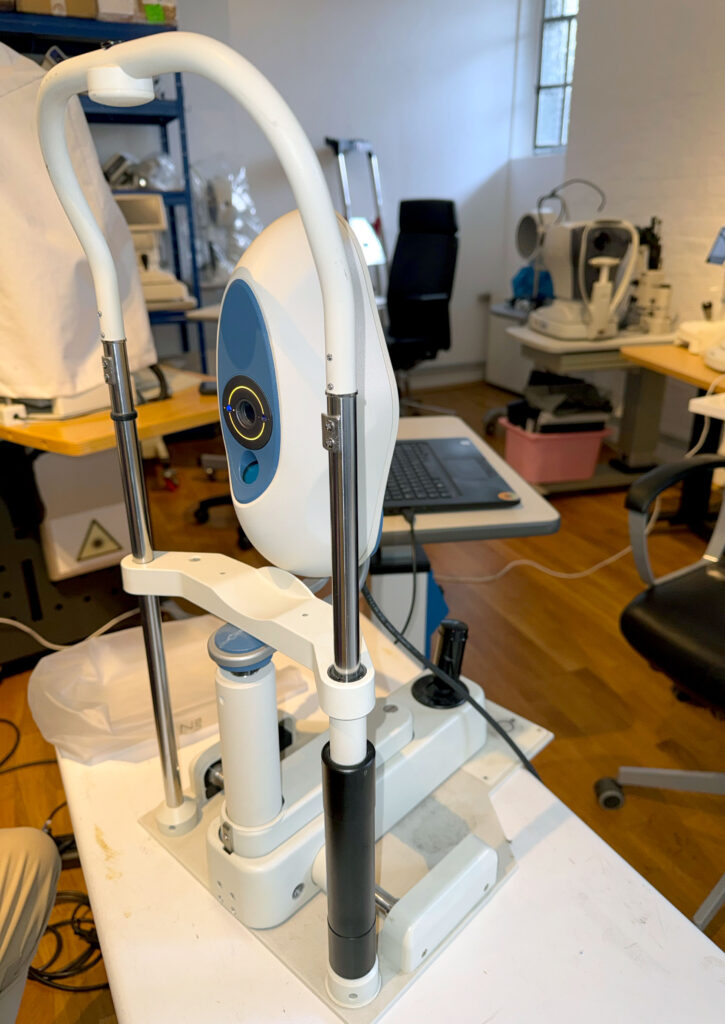 Oculus Pachycam: sistema de medición del espesor corneal